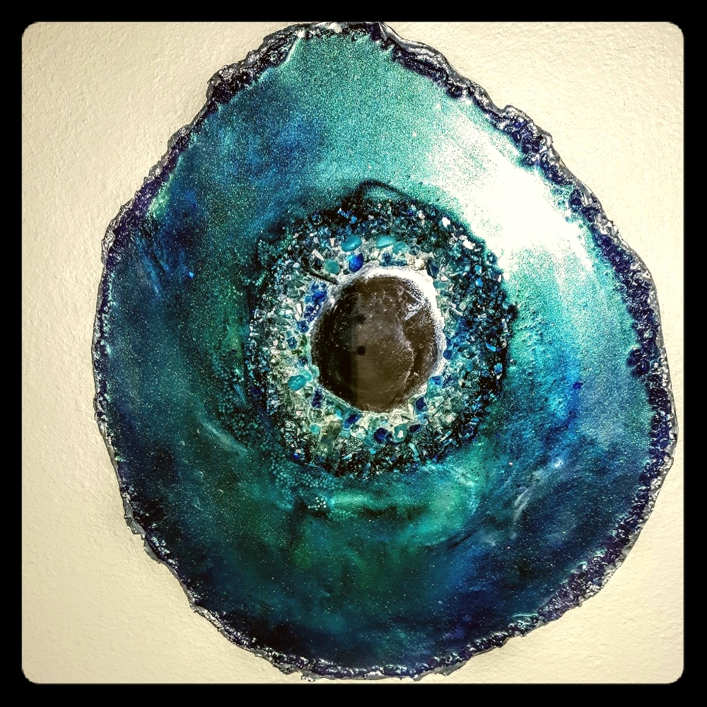 RESIN GEODE WALL MIRROR
